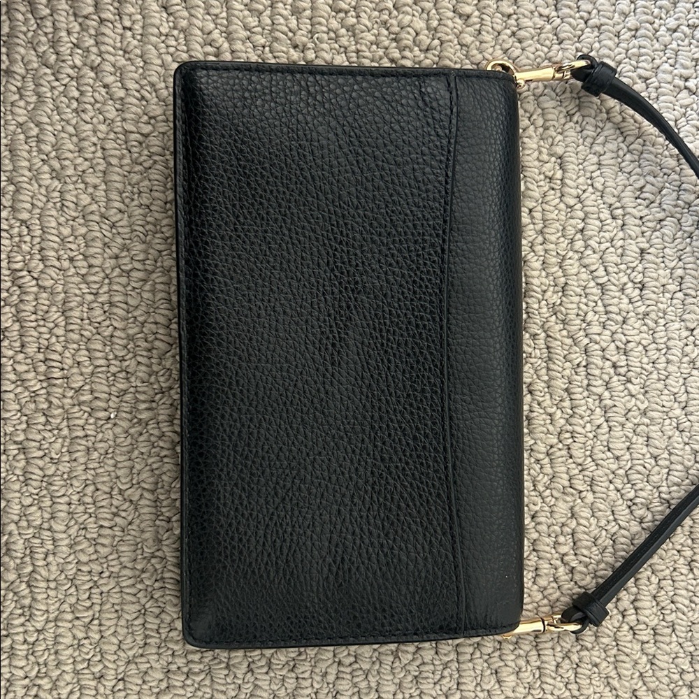 Coach Elegant Black Crossbody Bag - Picture 3 of 4